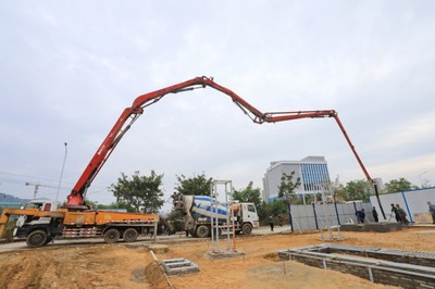 中玻、信豪鴻漳州項(xiàng)目雙雙開(kāi)工建設(shè)